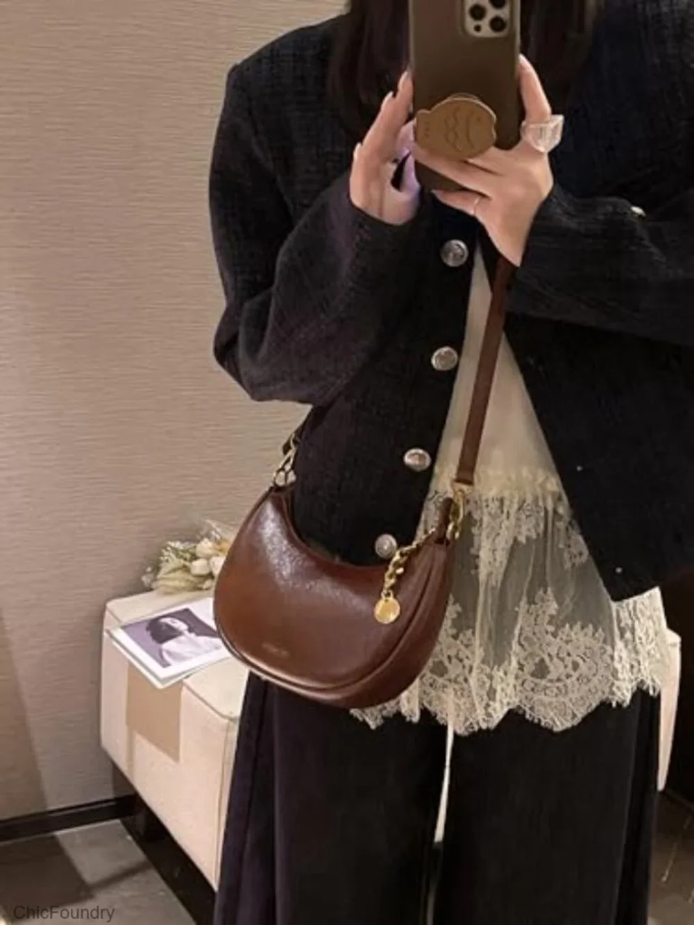 Crescent-Shaped Shoulder Bag PU Leather Crossbody with Gold Chain